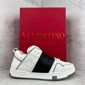 Valentino (5) - 0567  