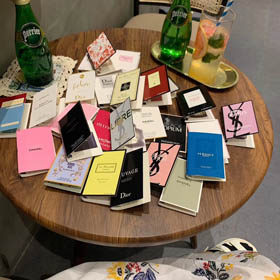 Vietnamita cuenta versión tarjeta perfume muestra-3102  