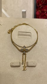 Louis Vuitton LV diamante completo floral cadena pequeña borla pulsera de oro-3729  