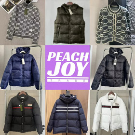 Gucci varias chaquetas de plumas y suéteres-4359  