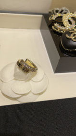 Chanel doble mal alineado oro doble C anillo-3961